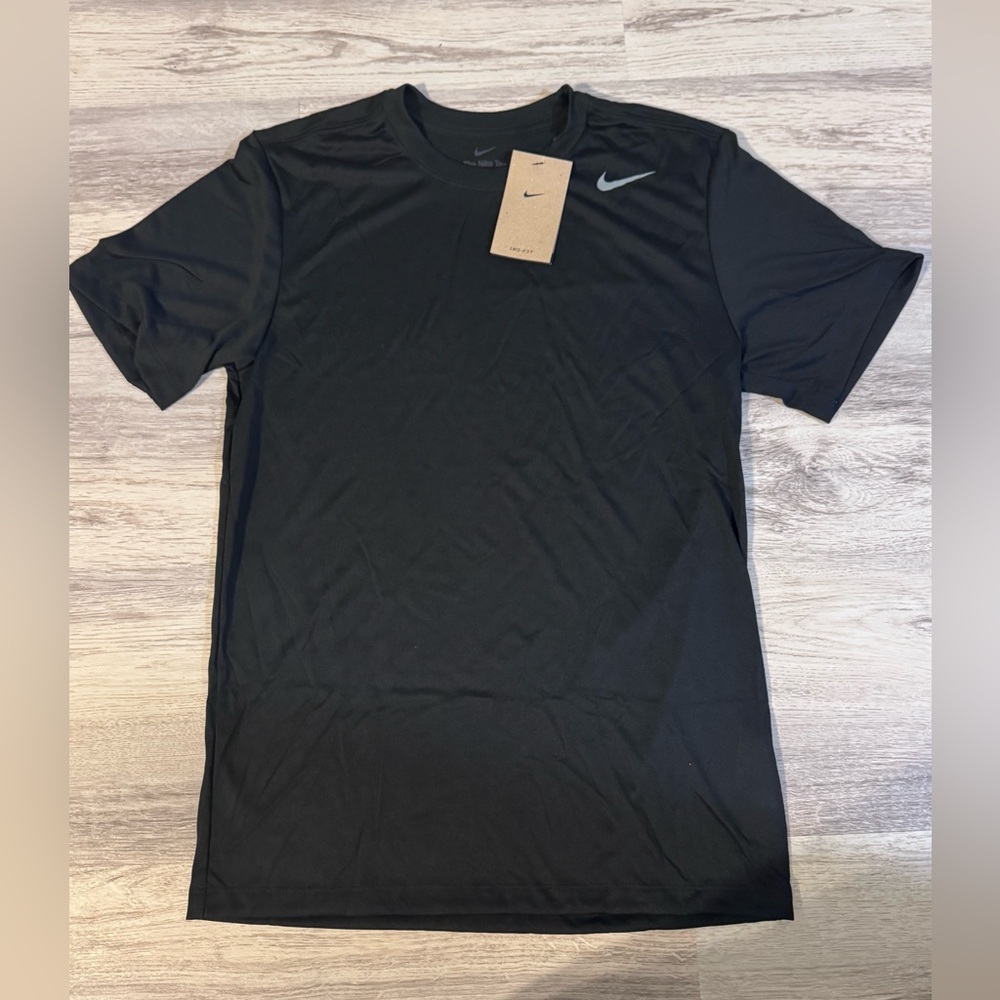 Nike Black Short Sleeve Dri-FIT Crew Shirt *3 shirt bundle*